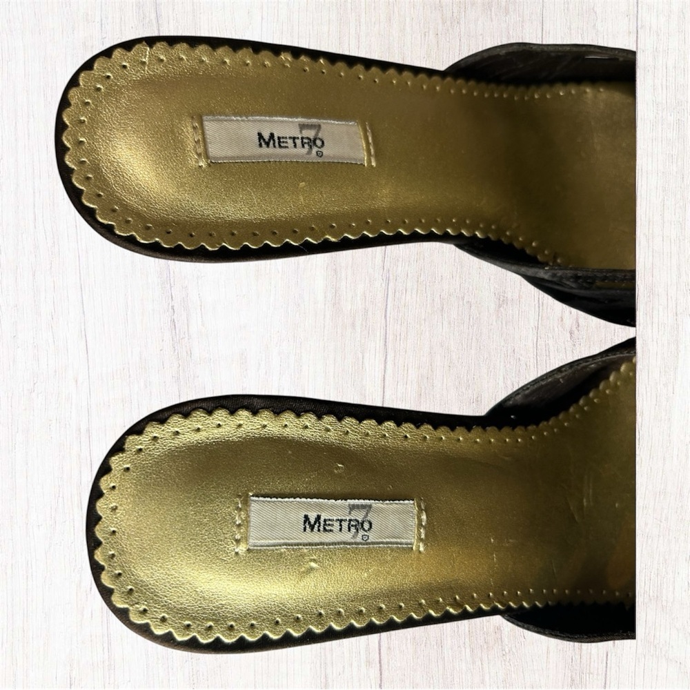 Vintage Metro 7 “Gypsy” Beaded Brown Satin Mule Kitten Heels. Size 7.5 - Picture 10 of 10